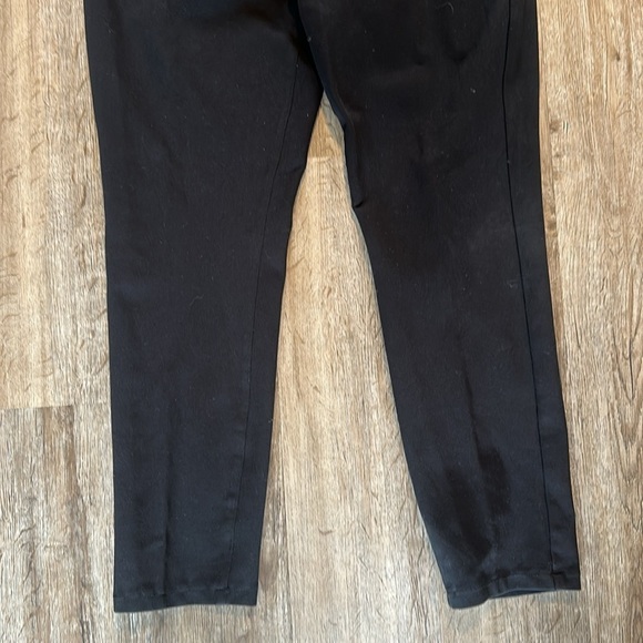 DKNY PANTS STRETCHY SIZE(L) - Picture 2 of 6